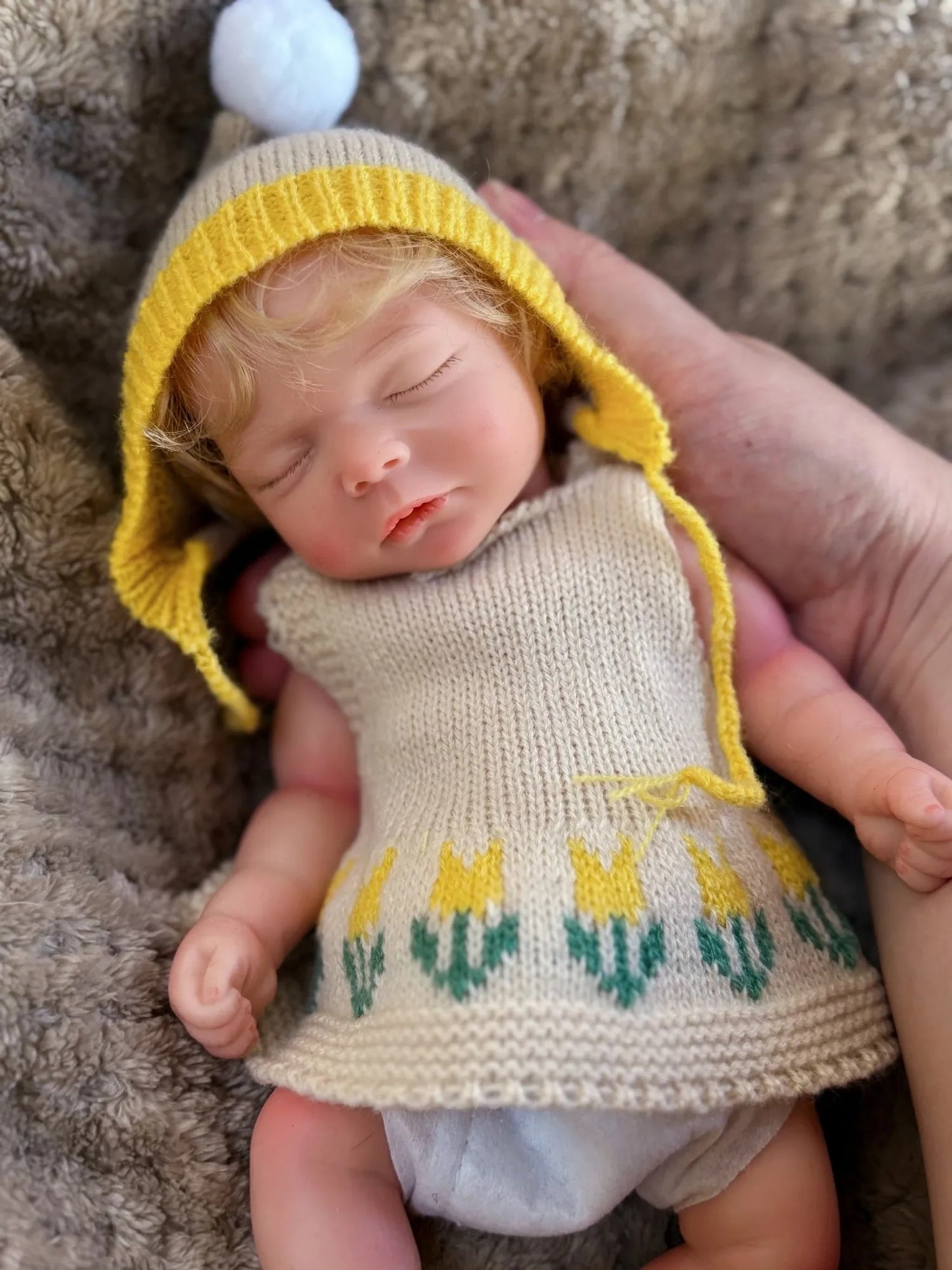 Aava silikonista valmistettu vastasyntynyt reborn-tyttönukke