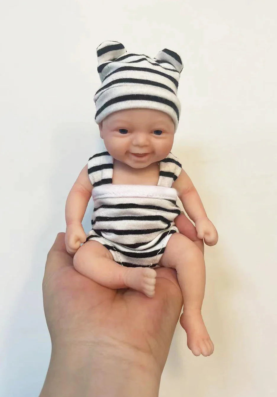 Realistinen vauva Mini Reborn Doll Noah