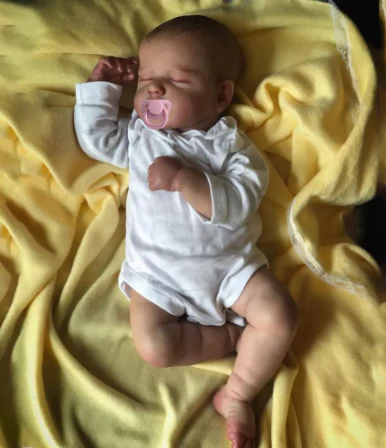 Realistinen Reborn  silikoni vauva nukke