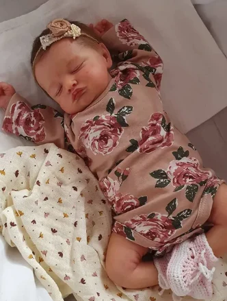 Nukkuva Reborn baby nukke tyttö Rosalie ruskeat hiukset